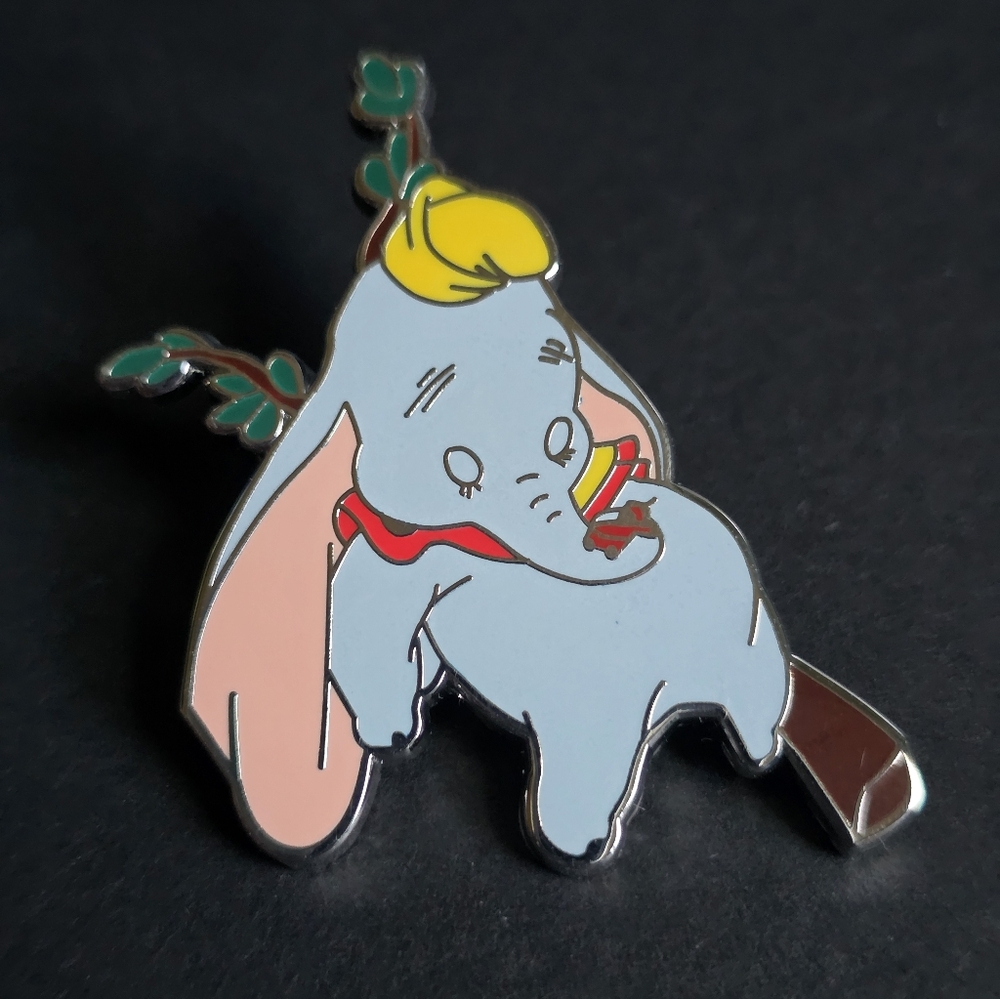 Disney Sweet Dreams Mystery Pin: Dumbo